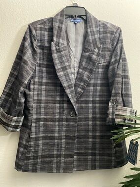 Democracy Gray Plaid Lightweight Shirt Jacket